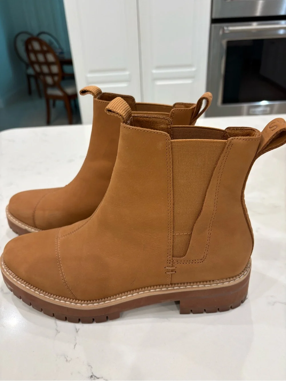 Toms Women's Tan Chelsea Lug Boot, Size 9, NWOT